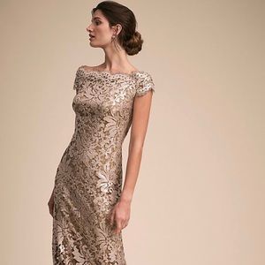 Tadashi Shoji Odette Dress in Ginseng Size 10 💫